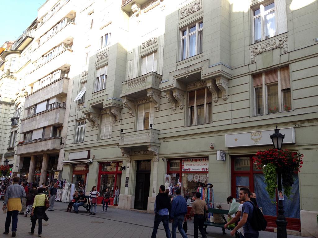 Family Buddha Apartment Budapest Exterior foto