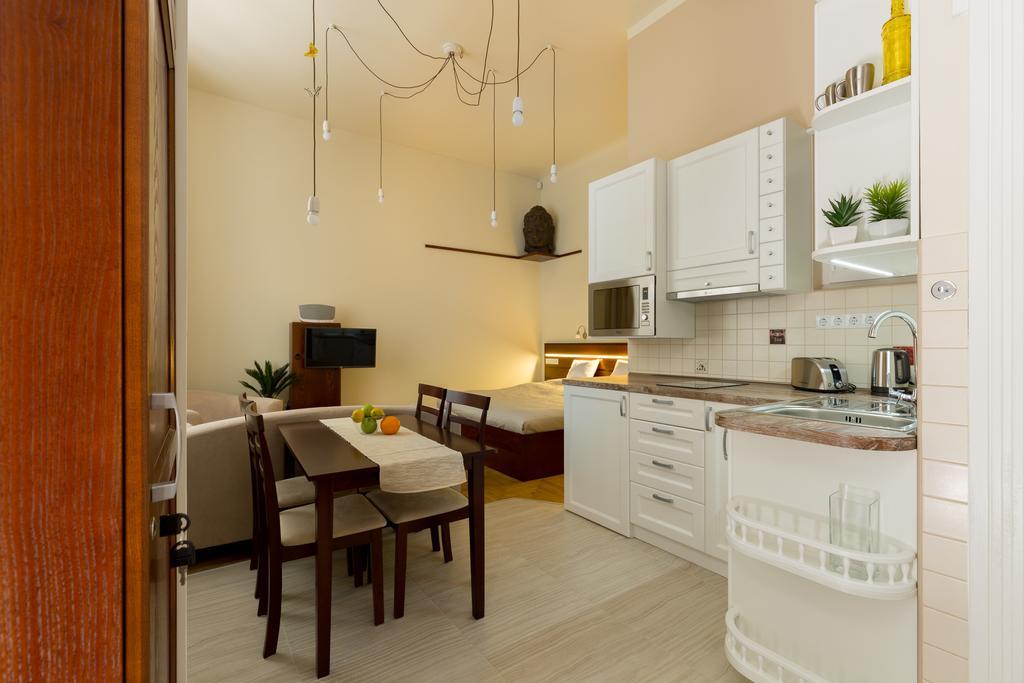 Family Buddha Apartment Budapest Exterior foto